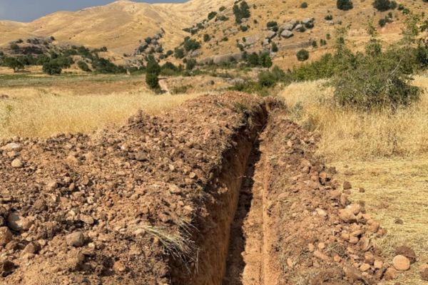 Beybağı köyü 2 bin metrelik içme suyu isale hattına kavuştu Beybağı köyü 2 bin metrelik içme suyu isale hattına kavuştu