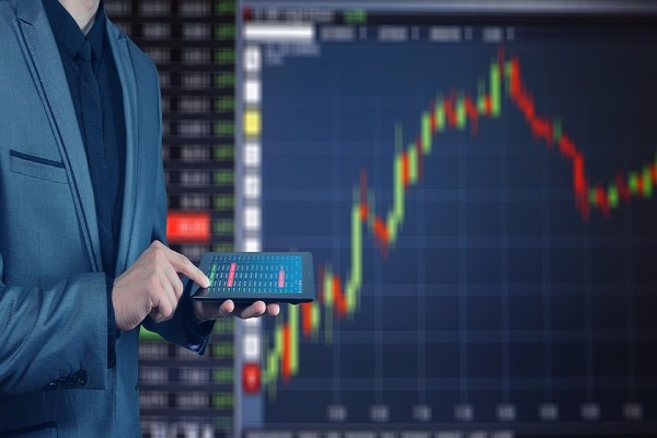 BIST 100 bankacılık hisselerinin desteğiyle yükseldi