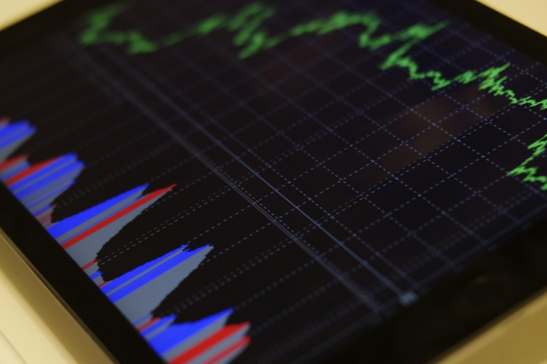 BIST 100 yüzde 2,40 geriledi: 12.150 seviyesi öne çıkıyor