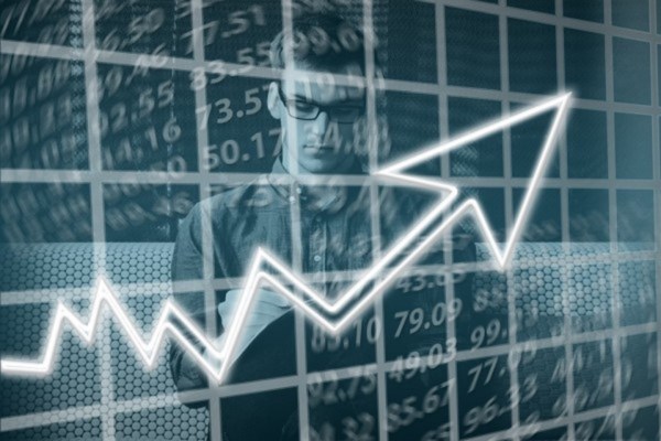 BIST 100’de 14.620 direnci takip ediliyor