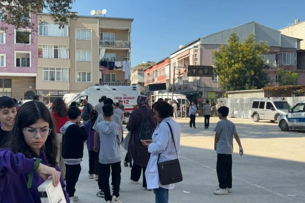 Bursa’da okulda zehirlenme şüphesi Bursa’da okulda zehirlenme şüphesi