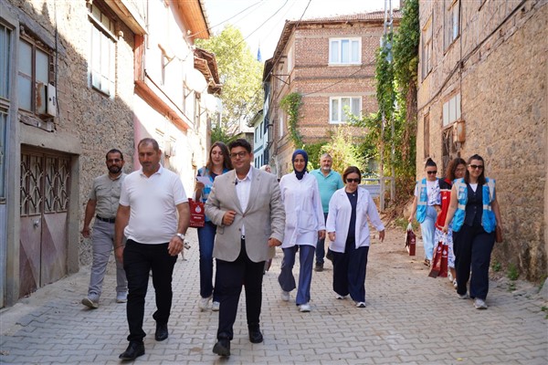 BüyükAile Projesi Karsak Mahallesi’nde devam etti BüyükAile Projesi Karsak Mahallesi’nde devam etti