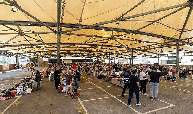 Büyükşehir'in ikinci el pazarları birinci yılını doldurdu