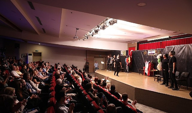 Çiğli'de Kültür Sanat Etkinlikleri Hız Kazandı: Salonlar Doldu, Taştı