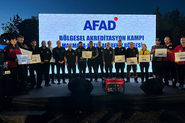 Çorlu Belediyesi Arama Kurtarma Ekibi Bolu’daki kampta iki derece elde etti