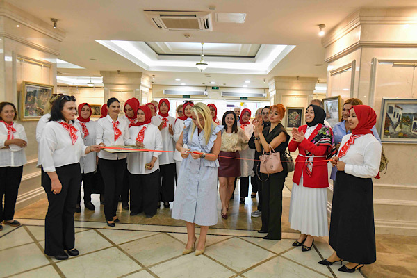 Çubuk Kadınlar Lokali kursiyerlerinin eserleri sergilendi Çubuk Kadınlar Lokali kursiyerlerinin eserleri sergilendi