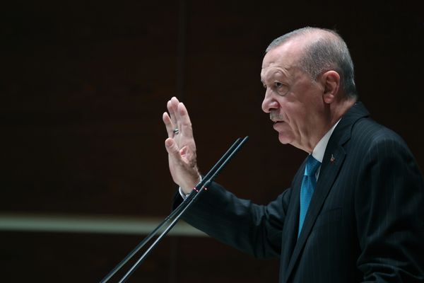 Cumhurbaşkanı Erdoğan başkanlığındaki YAŞ üyeleri Anıtkabir'i ziyaret etti