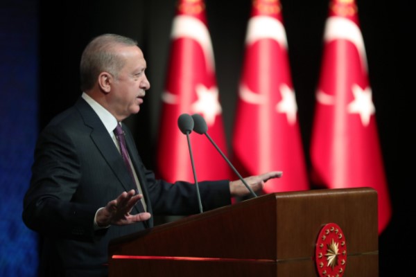 Cumhurbaşkanı Erdoğan, Putin ile telefonda görüştü Cumhurbaşkanı Erdoğan, Putin ile telefonda görüştü