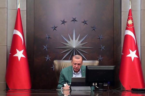 Cumhurbaşkanı Erdoğan, Singapur Başbakanı Wong ile bir araya geldi