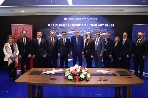 Cumhurbaşkanı Erdoğan, THY ile Boeing arasındaki anlaşma törenine katıldı Cumhurbaşkanı Erdoğan, THY ile Boeing arasındaki anlaşma törenine katıldı