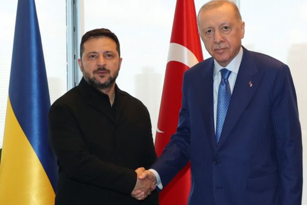 Cumhurbaşkanı Erdoğan, Zelenski ile görüştü Cumhurbaşkanı Erdoğan, Zelenski ile görüştü