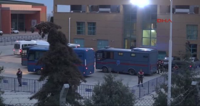 Denizli'de 60 Sanıklı Askeri Darbe Girişimi Davası Başladı