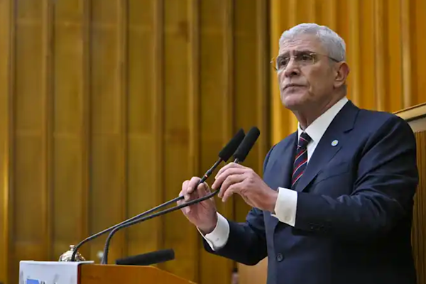 Dervişoğlu, AB Türkiye Delegasyonu Başkanı Oray ile görüştü Dervişoğlu, AB Türkiye Delegasyonu Başkanı Oray ile görüştü