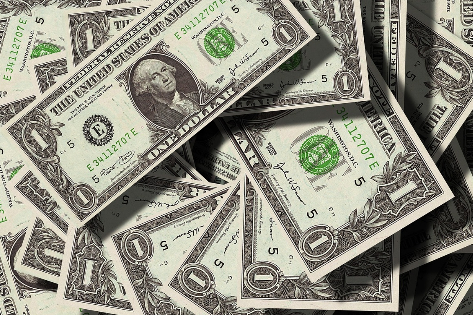 Dolar, Japon yeni ve Kanada doları karşısında değer kaybetti Dolar, Japon yeni ve Kanada doları karşısında değer kaybetti