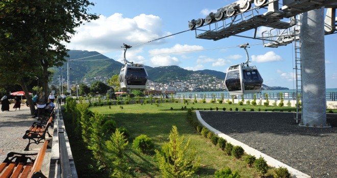 Teleferik Taşıdığı Yolcu Sayısıyla 55 İlin Nüfusunu Solladı