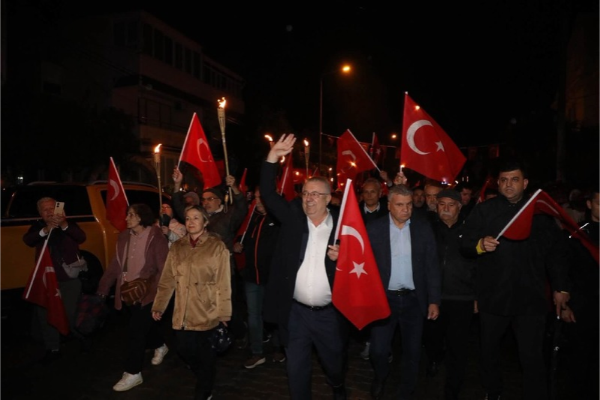 Edremit’te 29 Ekim Cumhuriyet Bayramı kutlamaları düzenlendi 