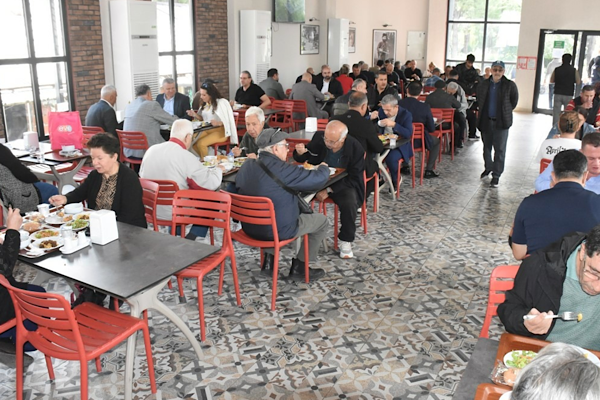 Edremit'te Kent Lokantası ve Kent Kafe'de buluşma