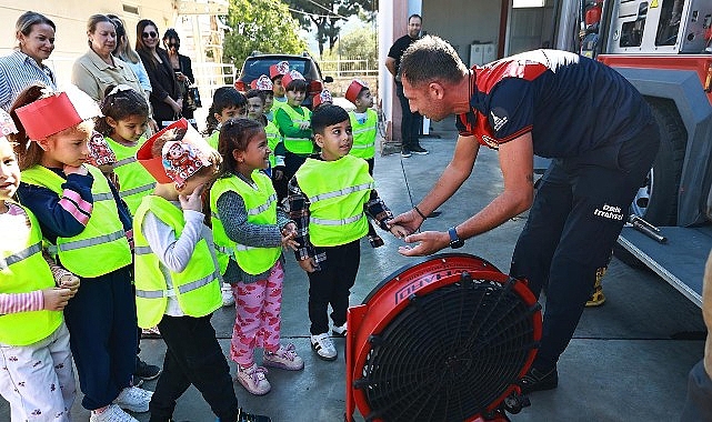 Efes Selçuklu Miniklerden İtfaiye Haftası'nda Anlamlı Ziyaret
