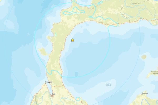Endonezya'da deprem Endonezya'da deprem