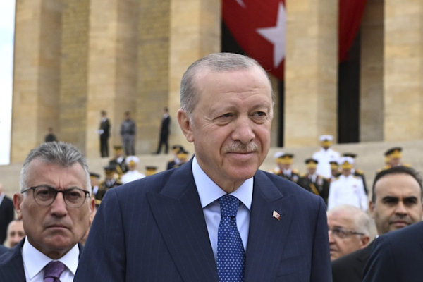 Erdoğan: 12 Eylül'ün yaşattıklarını asla unutmayacağız Erdoğan: 12 Eylül'ün yaşattıklarını asla unutmayacağız