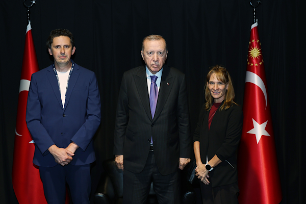 Erdoğan, SpaceX yöneticilerini kabul etti Erdoğan, SpaceX yöneticilerini kabul etti