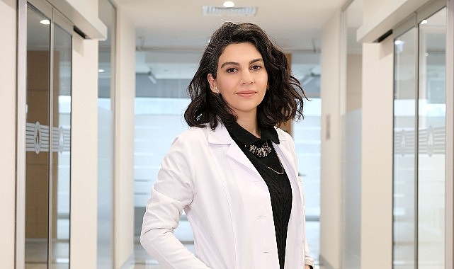 Estetik gülüş sağlıklı diş etiyle başlıyor! 
