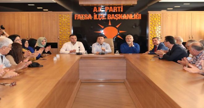 Fatsa AK Parti'de Bayramlaşma Programı