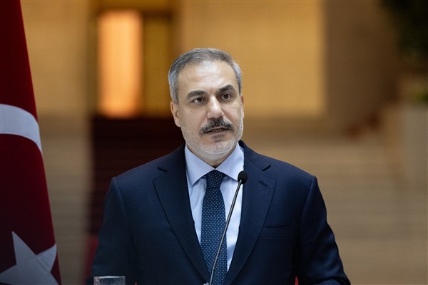 Fidan, Libya Ulusal Ordusu Genel Komutanı Mareşal Hafter ile görüştü Fidan, Libya Ulusal Ordusu Genel Komutanı Mareşal Hafter ile görüştü