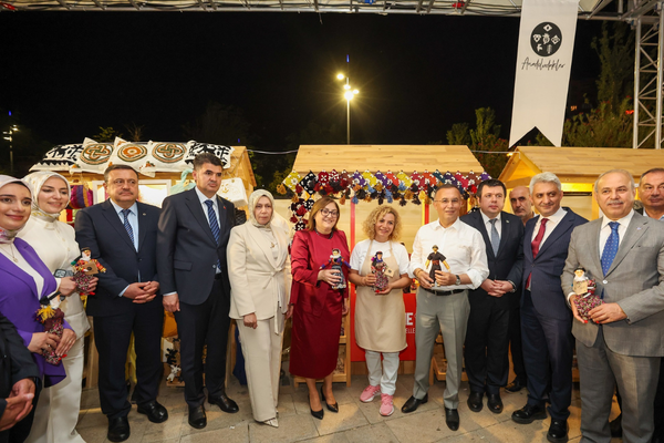 Gaziantep'te Hemşehri Dernekleri Festivali'ne yaklaşık 160 bin ziyaretçi katıldı