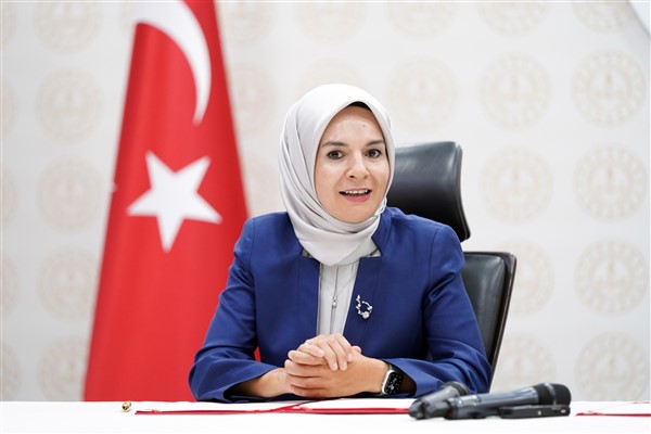 Göktaş: Türkiye Yüzyılı hedeflerimize emin adımlarla ilerlemeye devam ediyoruz Göktaş: Türkiye Yüzyılı hedeflerimize emin adımlarla ilerlemeye devam ediyoruz