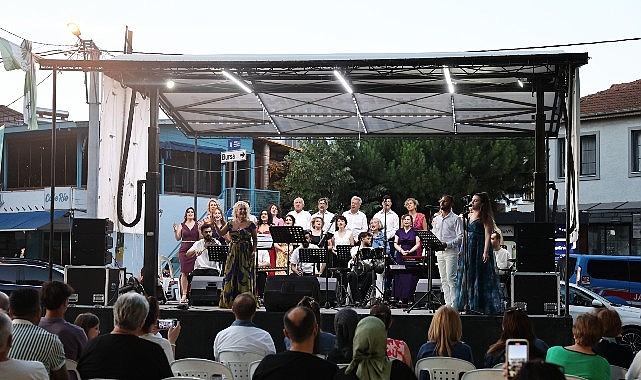 Gölyazı'da Sezen Aksu gecesi