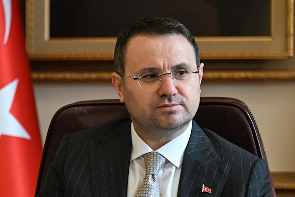 Gürlek: Sena Aydın’ın vefatını derin bir üzüntüyle öğrendim Gürlek: Sena Aydın’ın vefatını derin bir üzüntüyle öğrendim