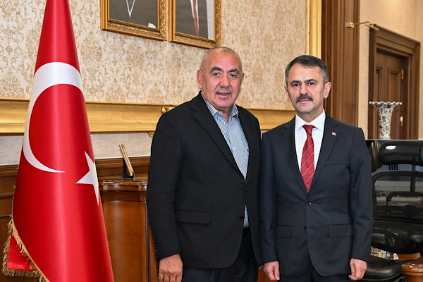 Hüsnü Öncül, Kocaeli Valisi Aktaş'ı ziyaret etti Hüsnü Öncül, Kocaeli Valisi Aktaş'ı ziyaret etti