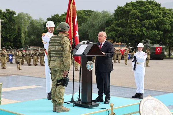 İskenderun’da sancak tevdi töreni düzenlendi İskenderun’da sancak tevdi töreni düzenlendi