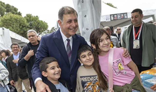 İZKİTAP sonbaharda Kültürpark'ta