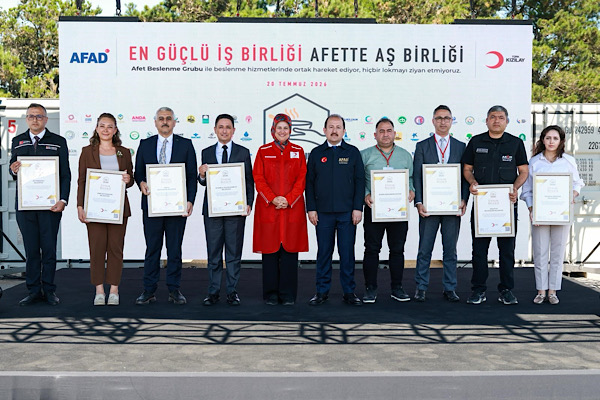 İzmir, "Afet Beslenme Akreditasyonu" elde etti