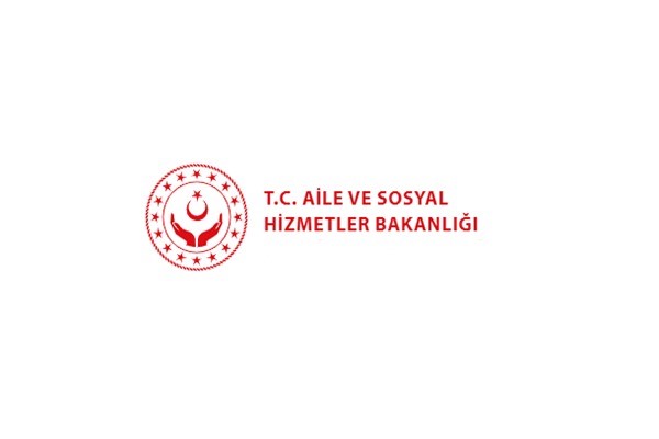 Kadınlar için yapay zeka ve dijital güçlenme eğitimleri 7 ilde düzenlenecek