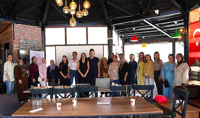 Keçiören'de 'Yaşam Boyu Değişen Rollere Uyum' semineri düzenlendi