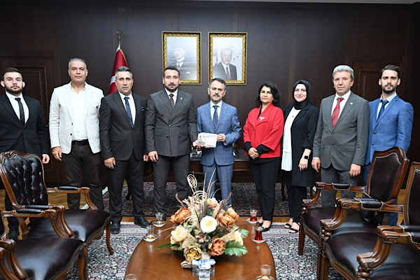 Kocaeli Valisi Aktaş, DARKDER'in açılış ve lansman programına davet edildi
Kocaeli Valisi Aktaş, DARKDER'in açılış ve lansman programına davet edildi