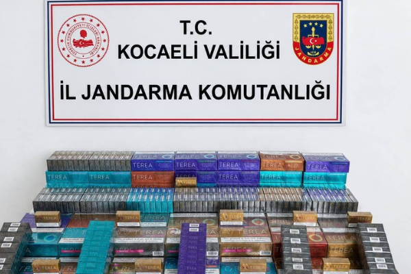 Kocaeli’de 400 bin TL değerinde ısıtılmış elektronik sigara tütünü ele geçirildi Kocaeli’de 400 bin TL değerinde ısıtılmış elektronik sigara tütünü ele geçirildi