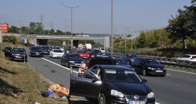 Kocaeli'nde Tatilcilerin Dönüş Yoğunluğu
