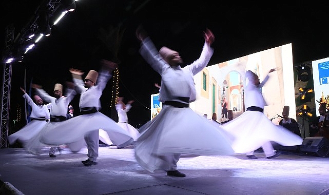 Konya Büyükşehir Tasavvuf Musikisi ve Sema Topluluğu Tunus'ta Gönüllere Dokundu
