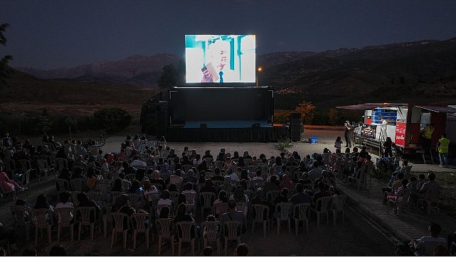 Konya Büyükşehir'in “Sinema Günleri" Merkez Dışındaki İlçelerde Yaz Akşamlarına Renk Katıyor