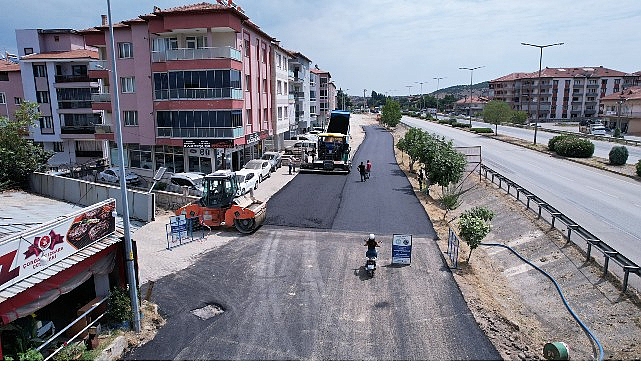 Kula Seyitali Mahallesi'nde Sıcak Asfalt Çalışması Tamamlandı