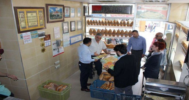Kumru Kaymakamlığı’ndan “Askıda Ekmek Var” Uygulaması