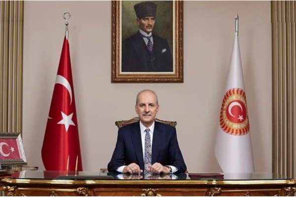 Kurtulmuş, 29 Ekim törenleri kapsamında Anıtkabir’i ziyaret etti Kurtulmuş, 29 Ekim törenleri kapsamında Anıtkabir’i ziyaret etti