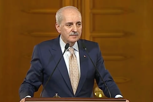 Kurtulmuş, Yeni Yol Partisi Heyetiyle TBMM'de bir araya geldi Kurtulmuş, Yeni Yol Partisi Heyetiyle TBMM'de bir araya geldi