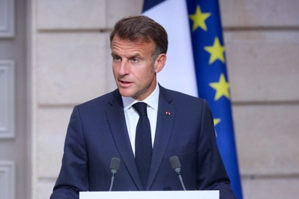 Macron: Fransa’da 6 milyar avroluk yatırımla 3 tema parkı kurulacak