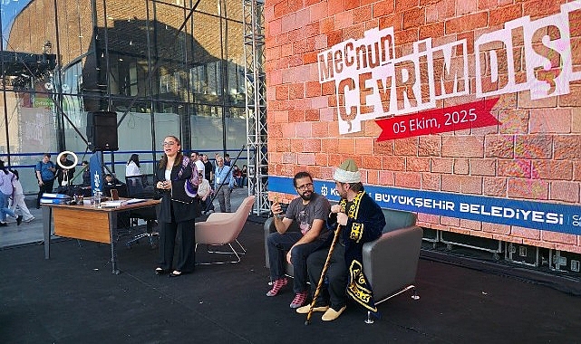 “Mecnun Çevrim Dışı" ile tiyatro heyecanı başlıyor