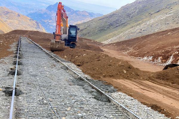 Mereto Kayak Merkezi’nde çalışmalar sürüyor Mereto Kayak Merkezi’nde çalışmalar sürüyor